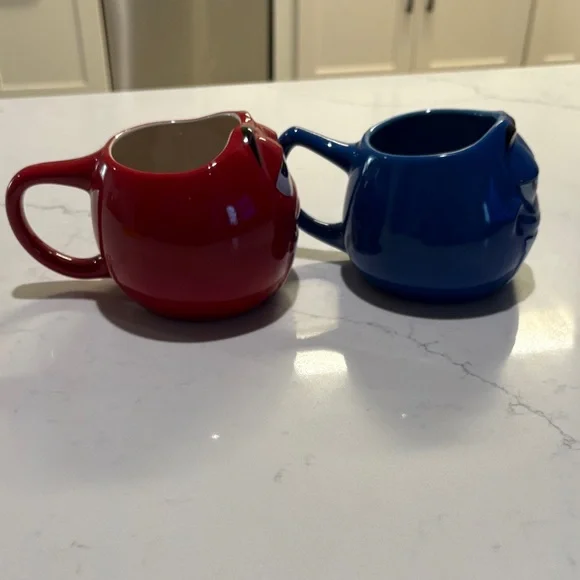 M&M'S Red and Blue Character Mugs - Picture 3 of 7